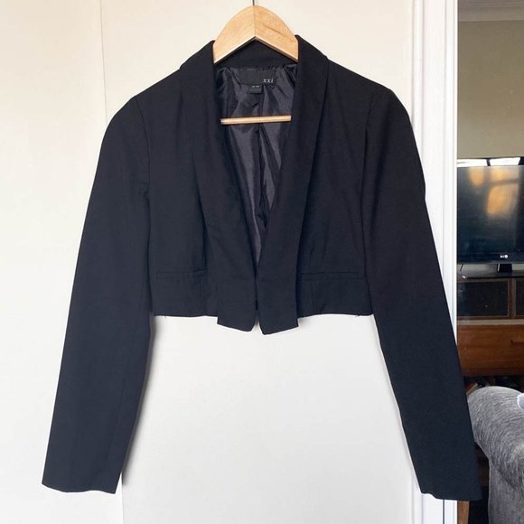 Black Bolero Blazer - Picture 2 of 8